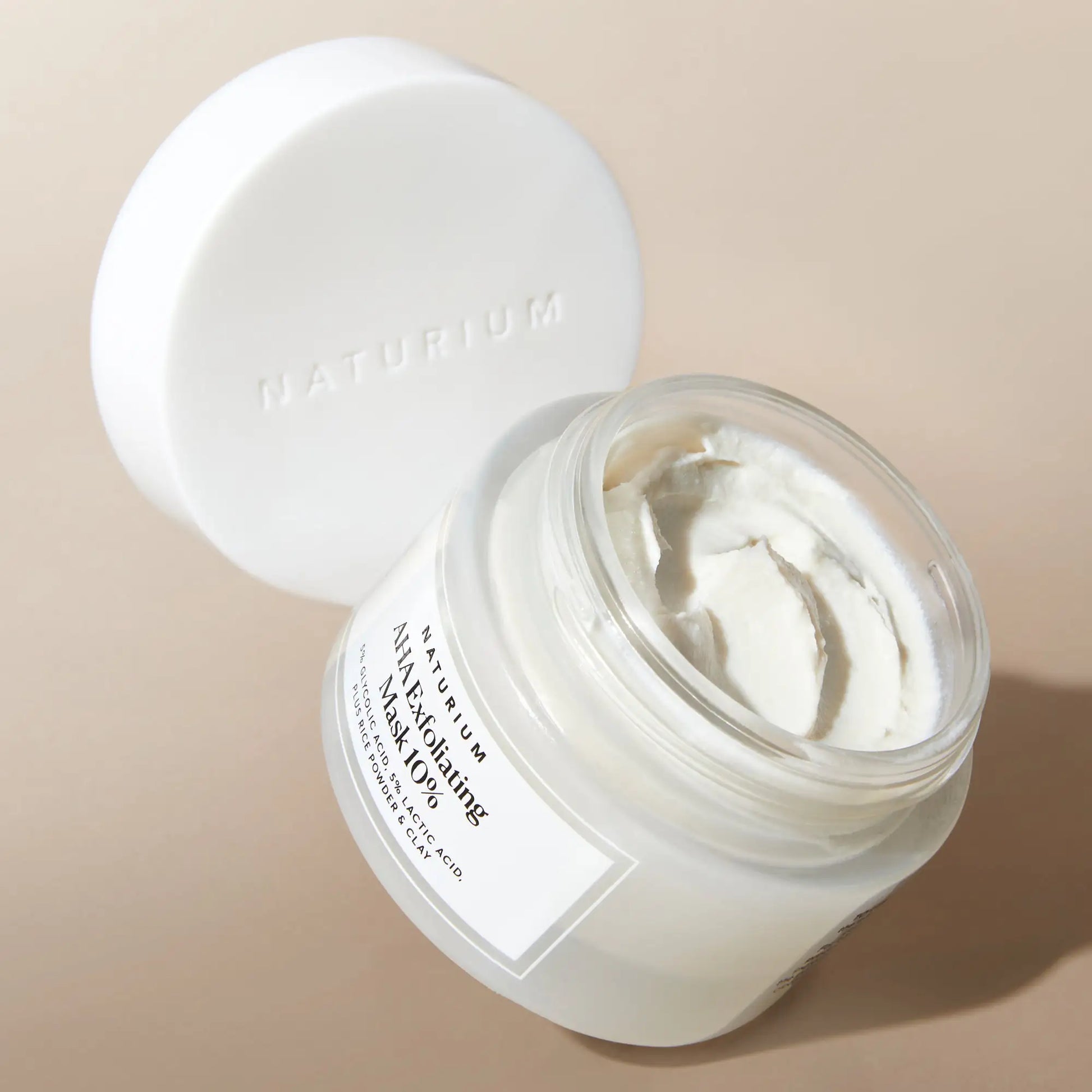 aha-exfoliating-mask-10-c5 AHAmask_0957-crop.webp