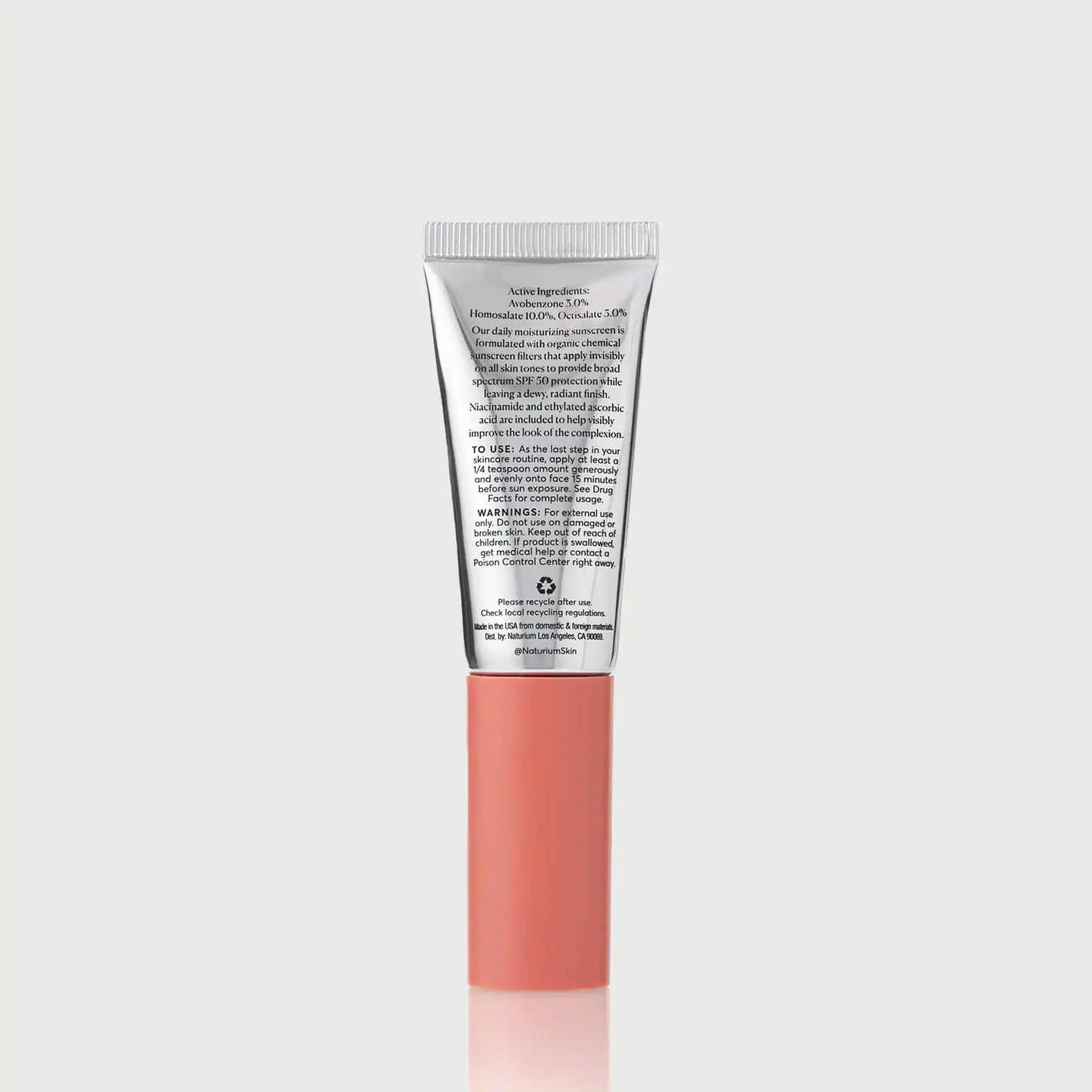 dew-glow-moisturizer-spf-50-travel-size-p6 NATR-10157_Dew-Glow-Moisturizer-SPF-50-Mini_back_capon_bonebkgd_d7cb9bbb-e294-42e2-8d5a-28c73c09b5b5.webp